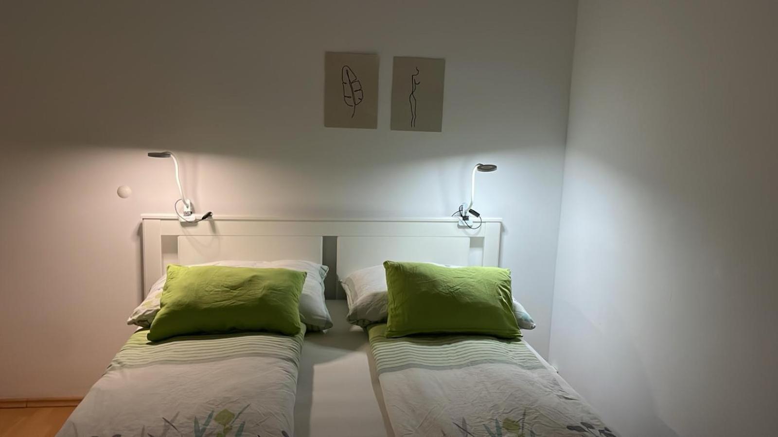 Best Rated Central Apartment Vienna - Ac, Wifi, 24H7Days Self Check-In, Board Games, Netflix Екстериор снимка